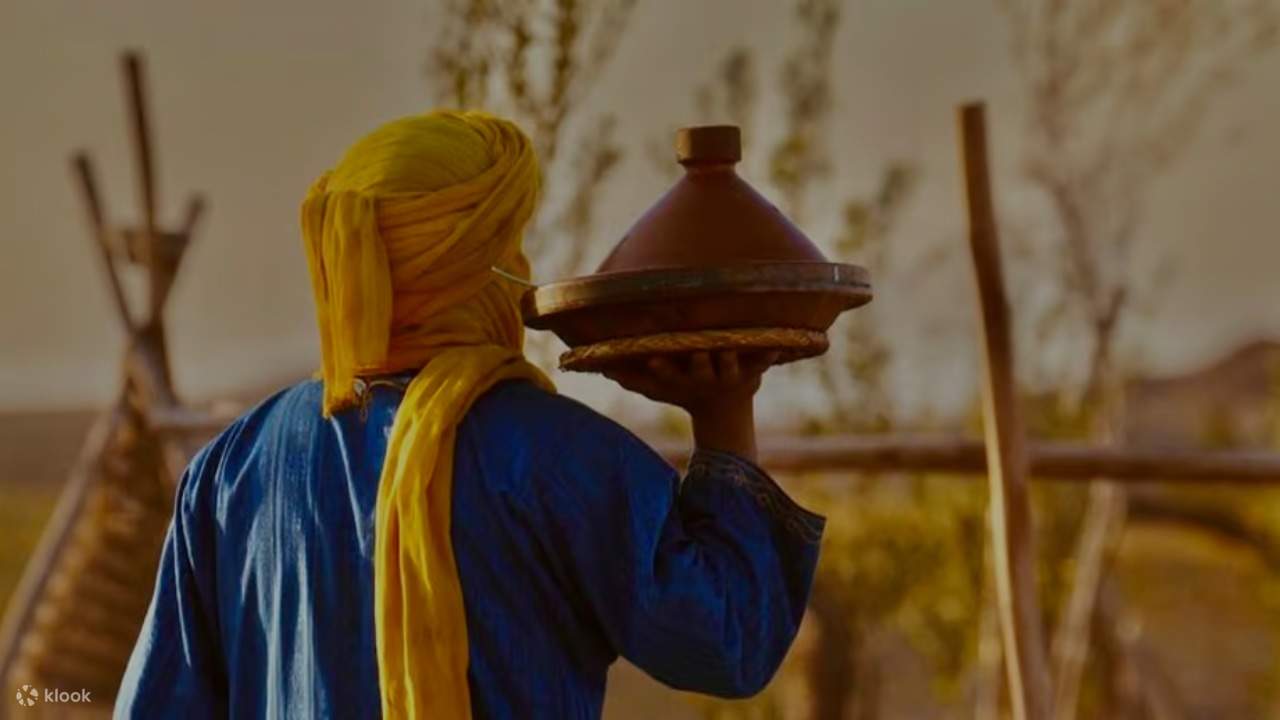 มาร์ราคิช: ขี่อูฐและรถเอทีวีใน ทะเลทรายอากาเฟย์ พร้อมชมการแสดงและรับประทานอาหารค่ำ