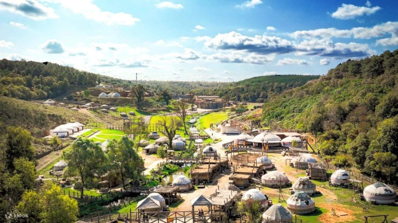 Экскурсия по съемочной площадке: Dirilis Ertugrul, Kurulus Osman и Destan