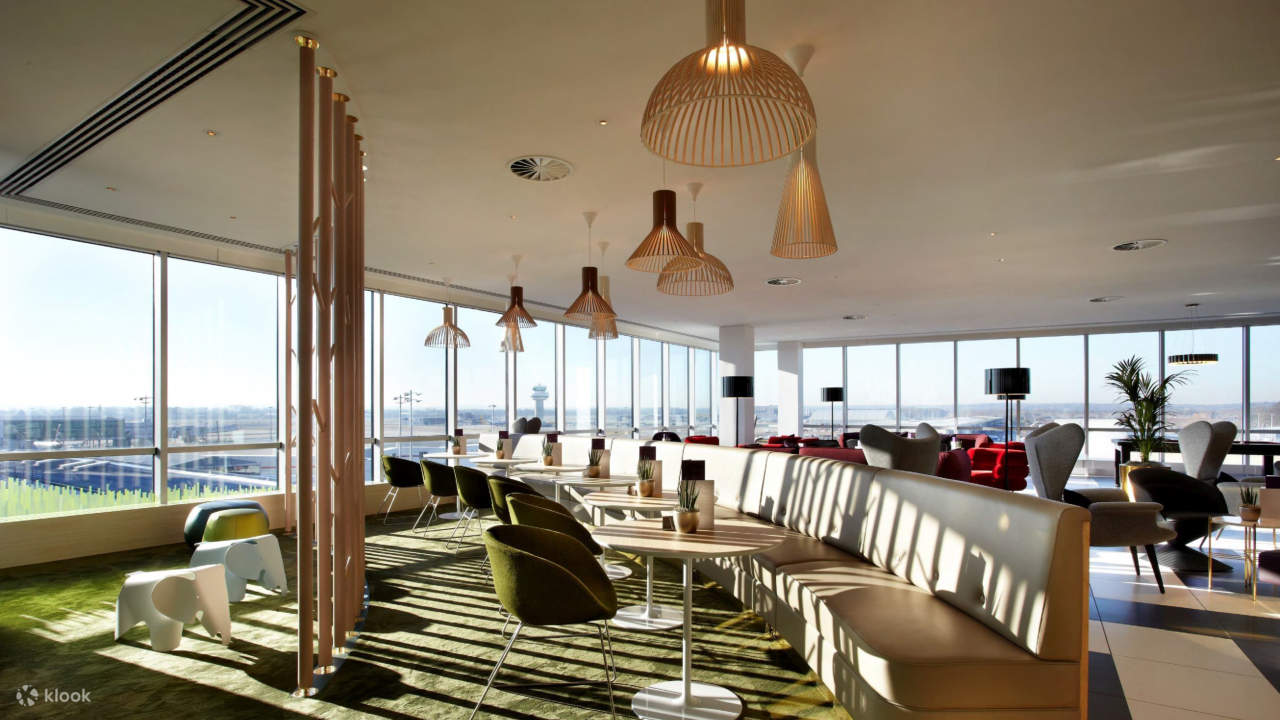 London Gatwick Airport Lounge Service by Plaza Premium Lounge 