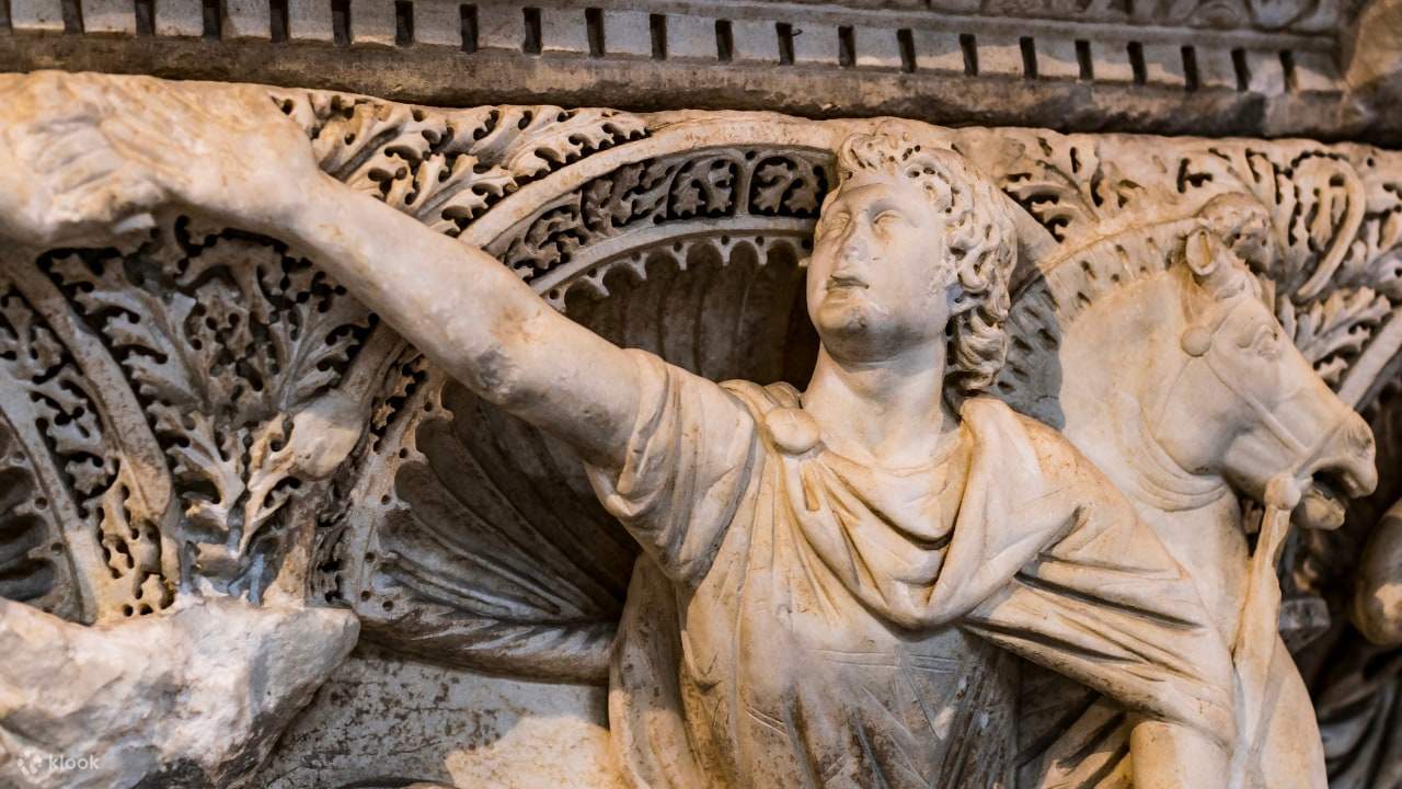 Istanbul Archaeological Museums Lewati Antrean Tiket Masuk dengan Audio Guide