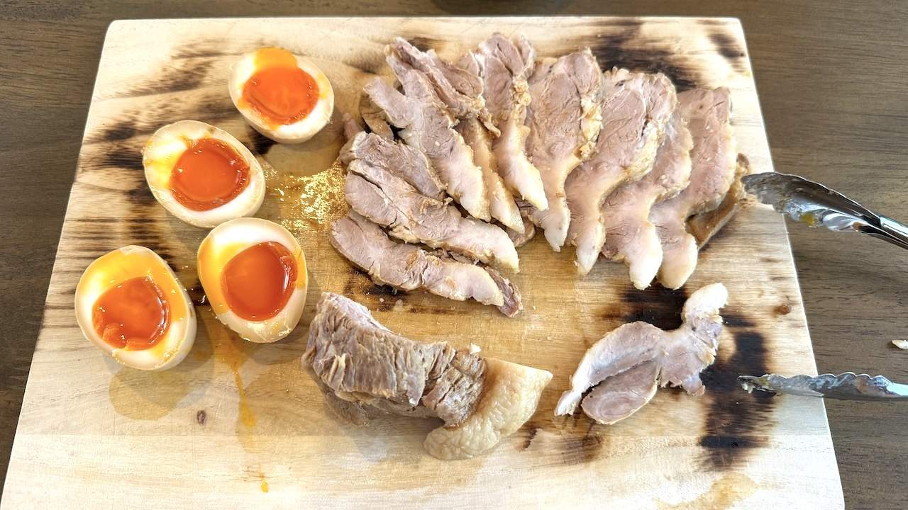 Cours de cuisine : préparez des sushis et des ramen, et dégustez du saké à Tokyo !