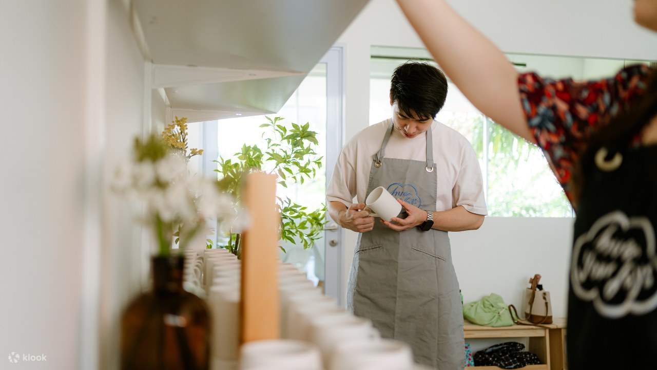 Pottery Painting Workshop in Singapore