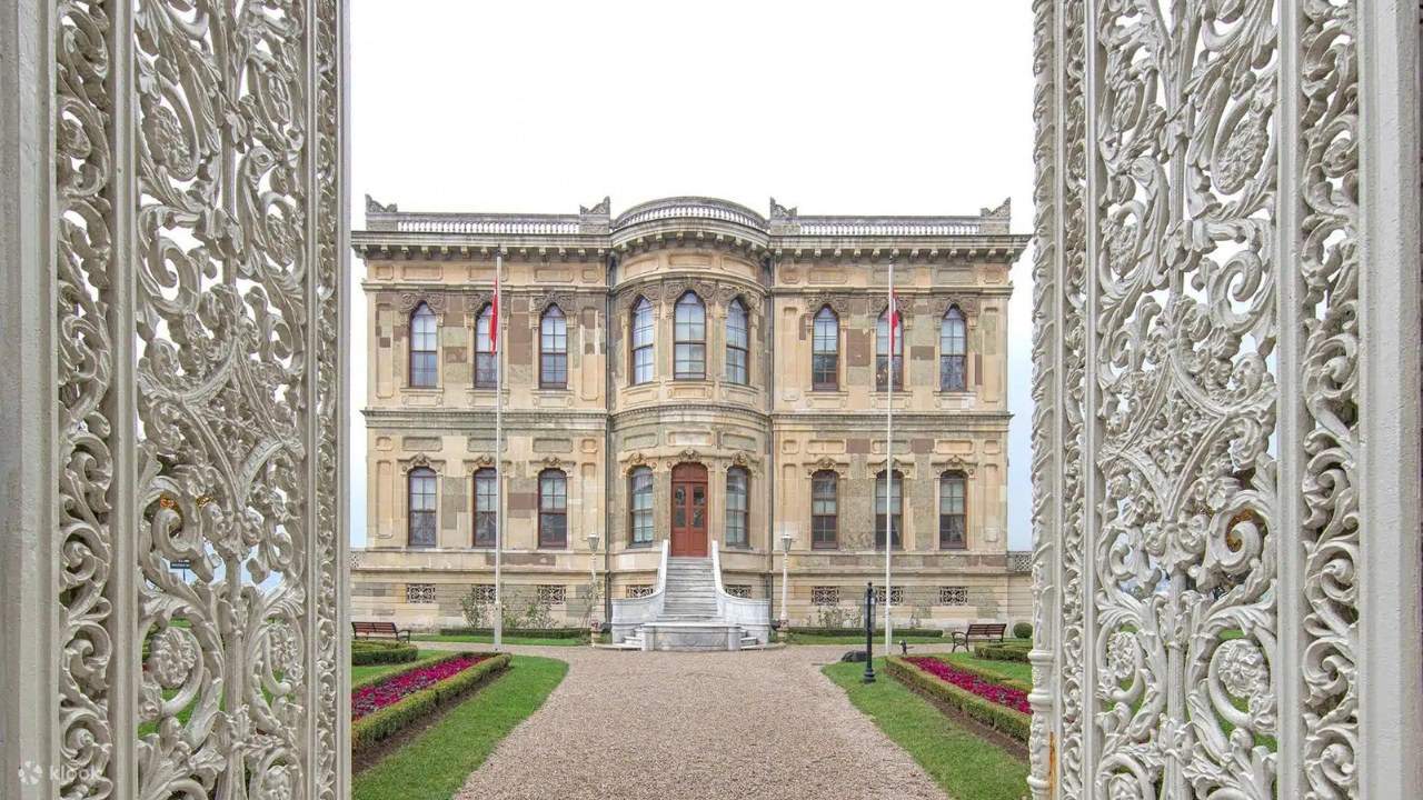 Pas Masuk Kucuksu Pavillions dengan Panduan Audio (Langkau Barisan Tiket)