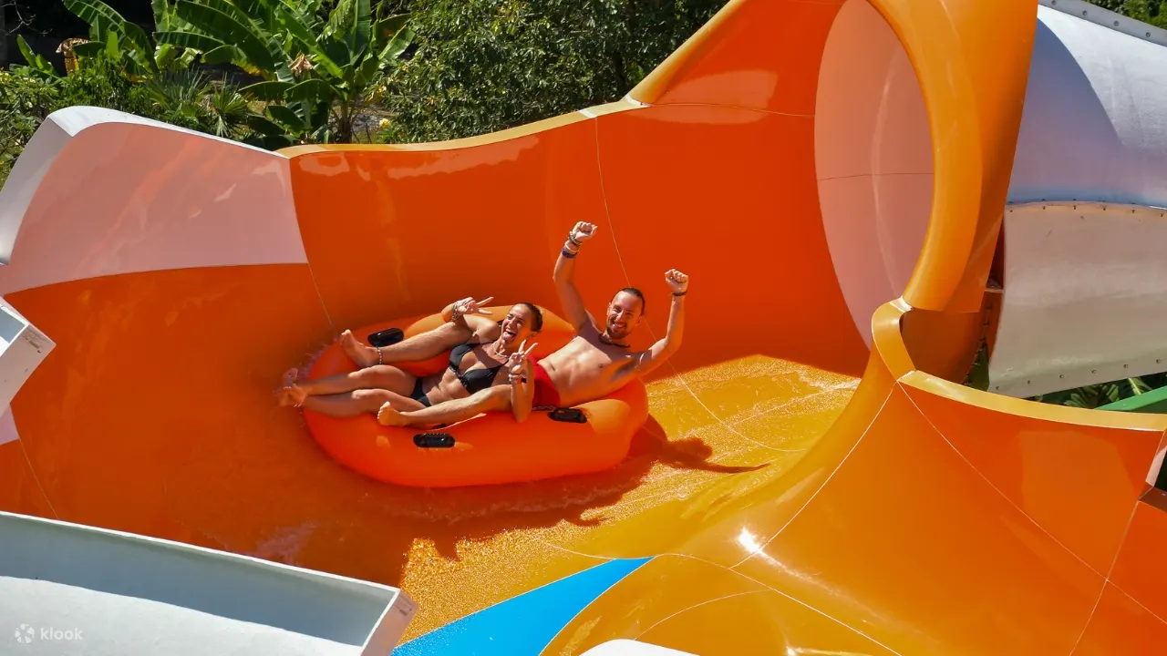 waterbom tailspin