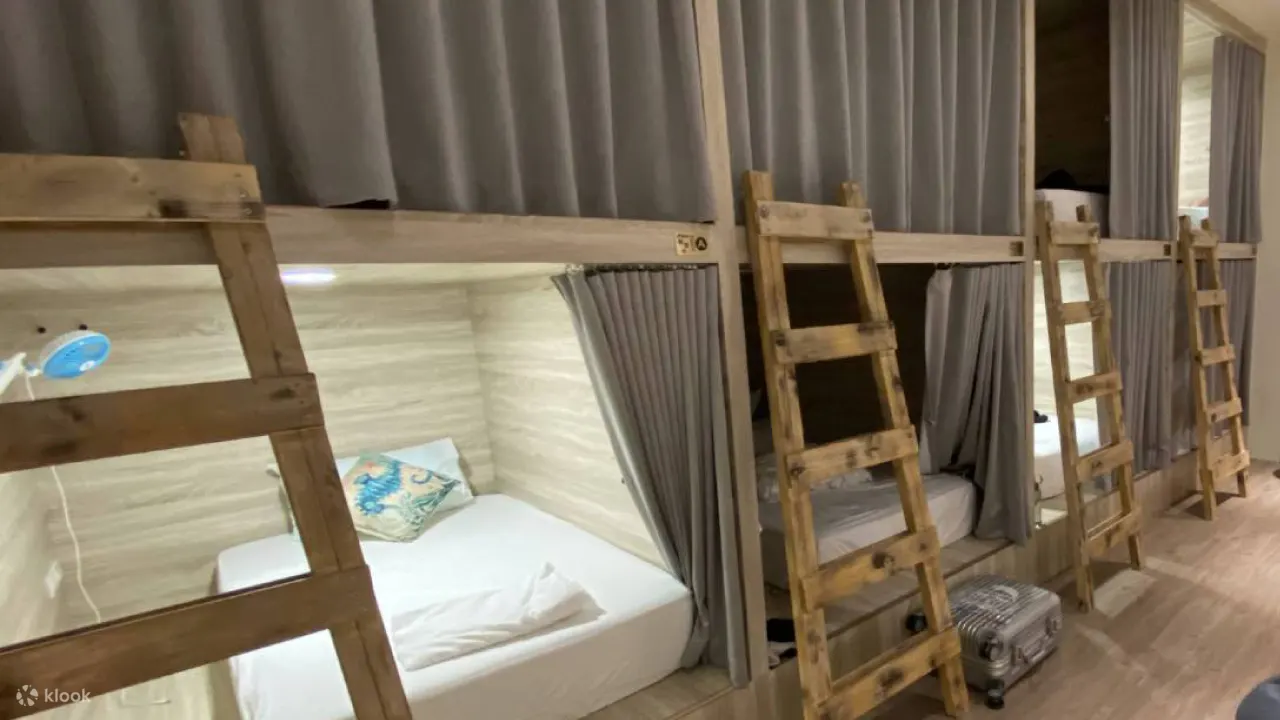 背包住宿