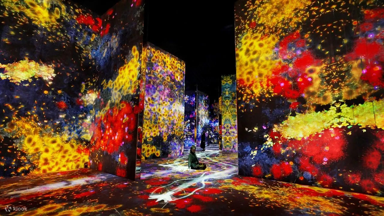 teamLab 无界美术馆艺术装置