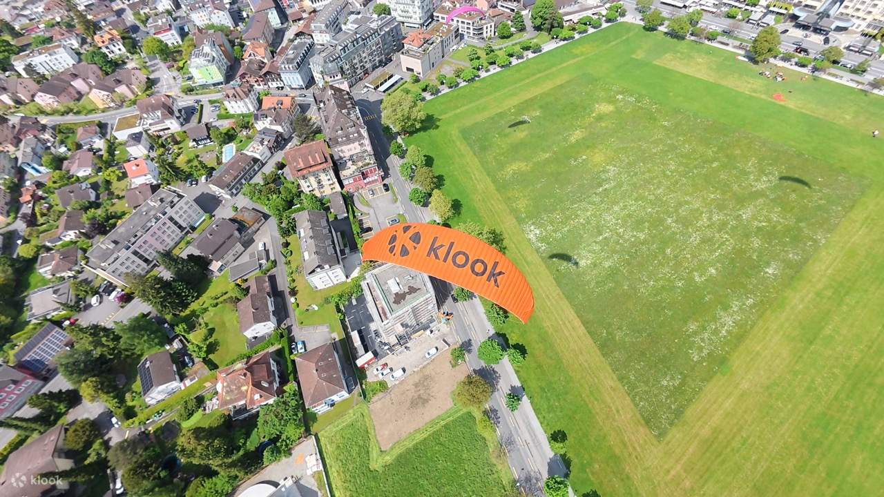 Trải nghiệm dù lượn ở Interlaken với Skywings