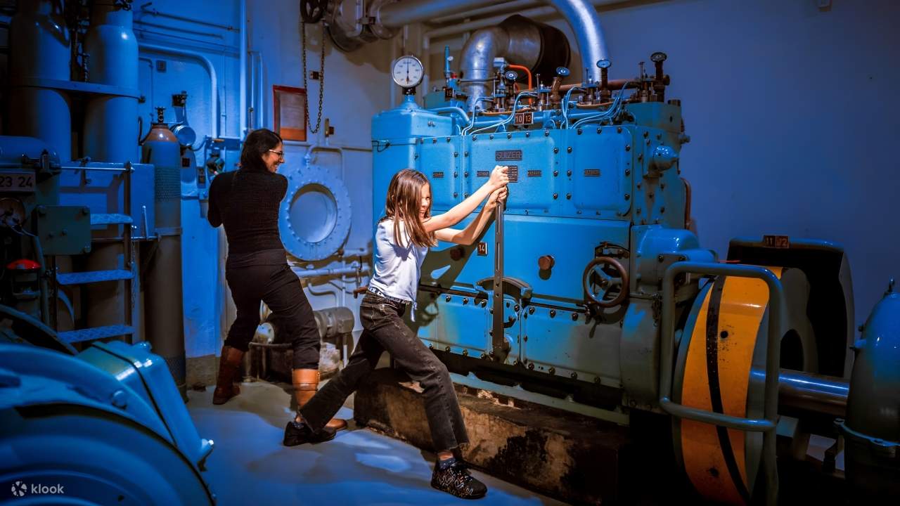 เรียนรู้เกี่ยวกับกลยุทธ์การป้องกันประเทศของสวิตเซอร์แลนด์และบทบาทของป้อมปราการในการรักษาความมั่นคงของชาติ