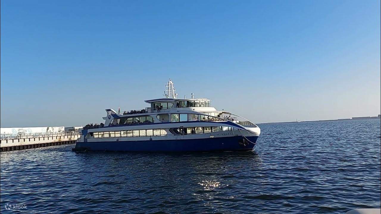 Baku boat tour on the Caspian Sea the world's largest lake