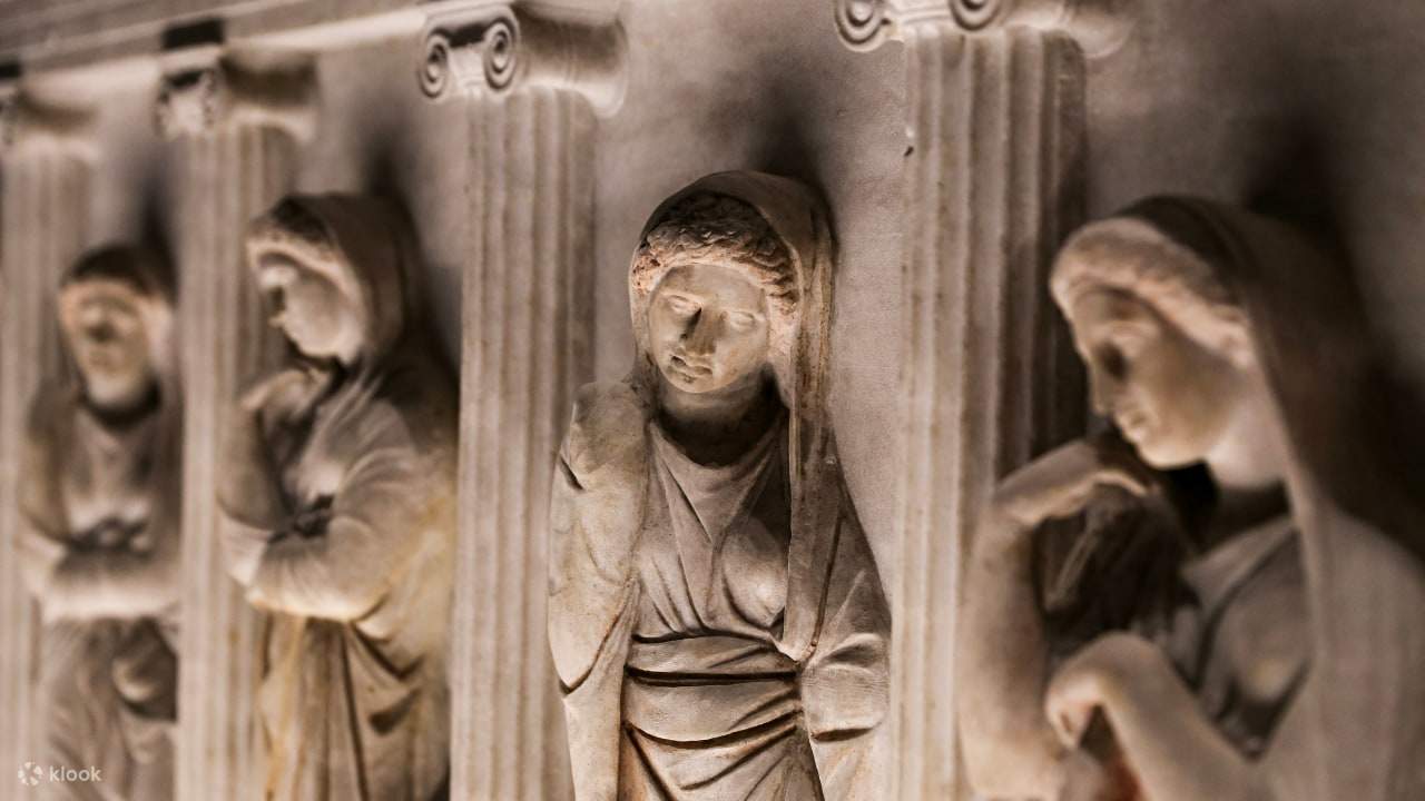 Istanbul Archaeological Museums Lewati Antrean Tiket Masuk dengan Audio Guide