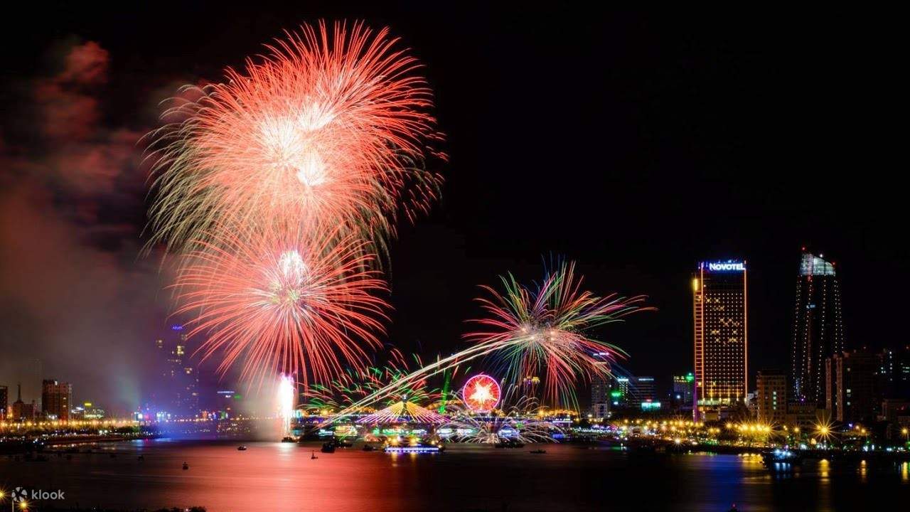 Festival Kembang Api Internasional Da Nang 2025