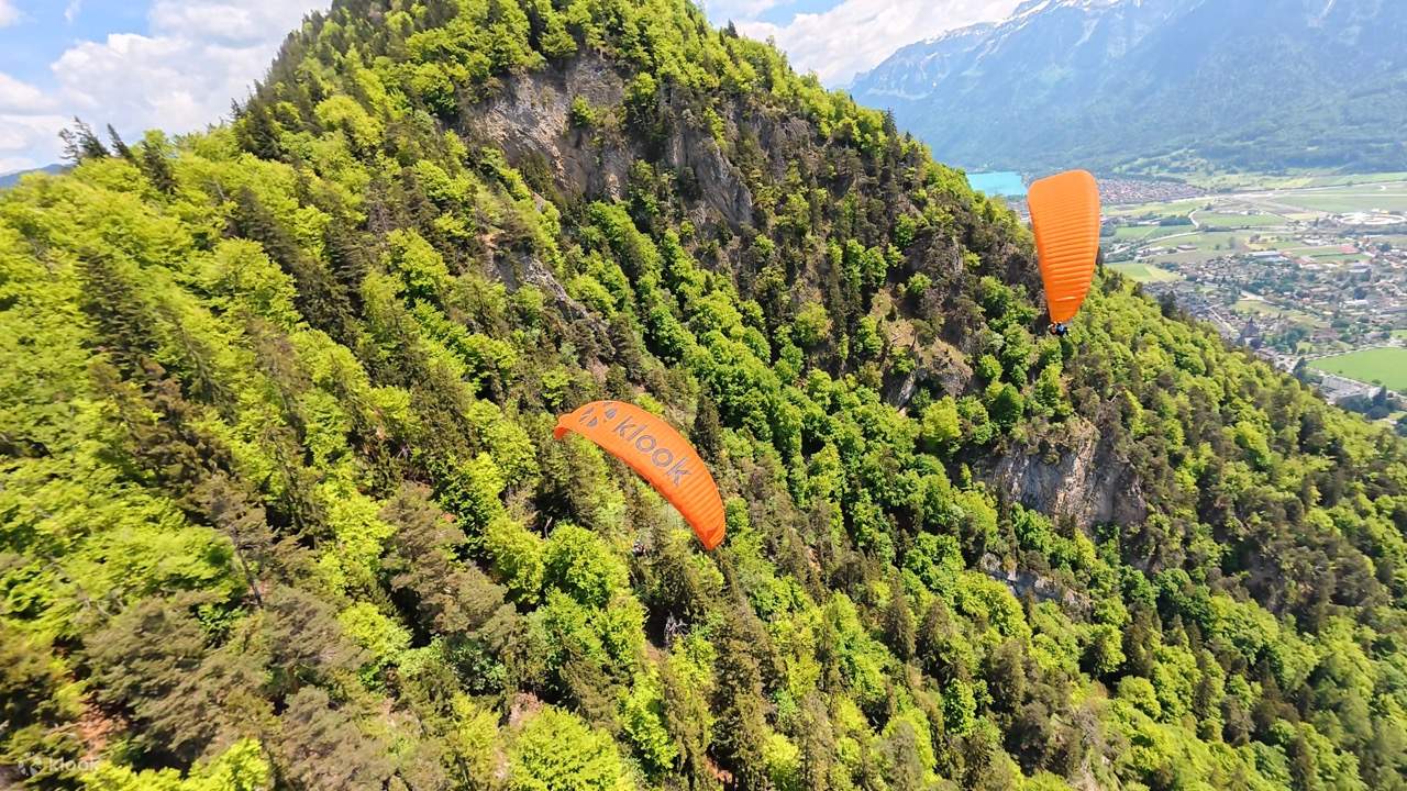 Gleitschirm-Erlebnis in Interlaken mit Skywings