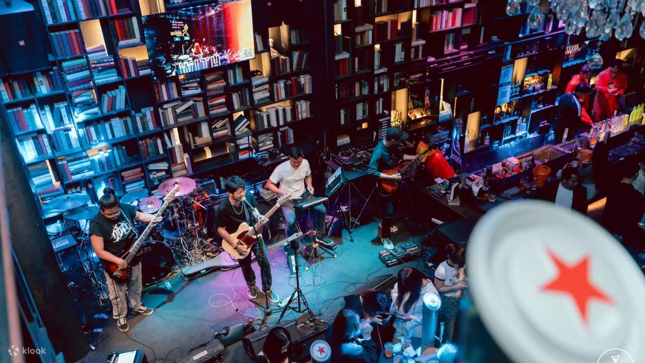 Chiang Mai Pub Crawl