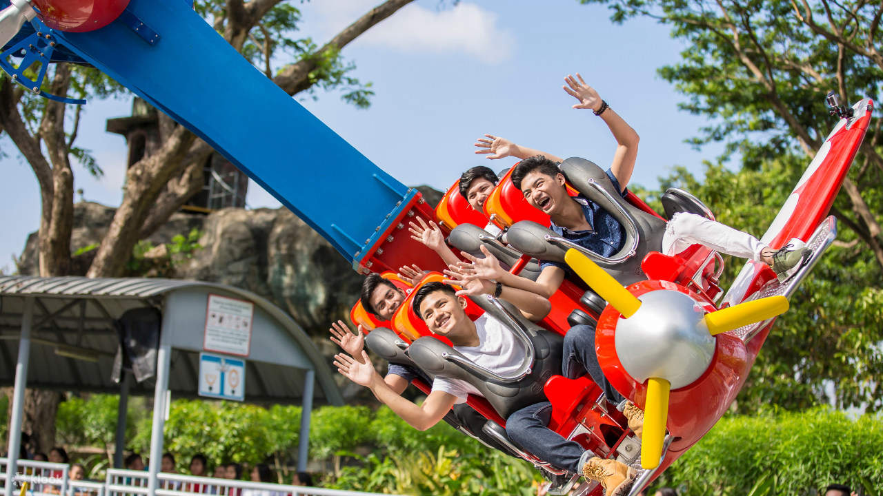 Carrera Aérea en Enchanted Kingdom