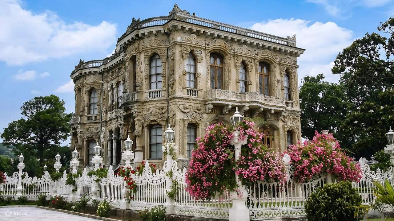 Entrada sin colas a los pabellones de Kucuksu con audioguía