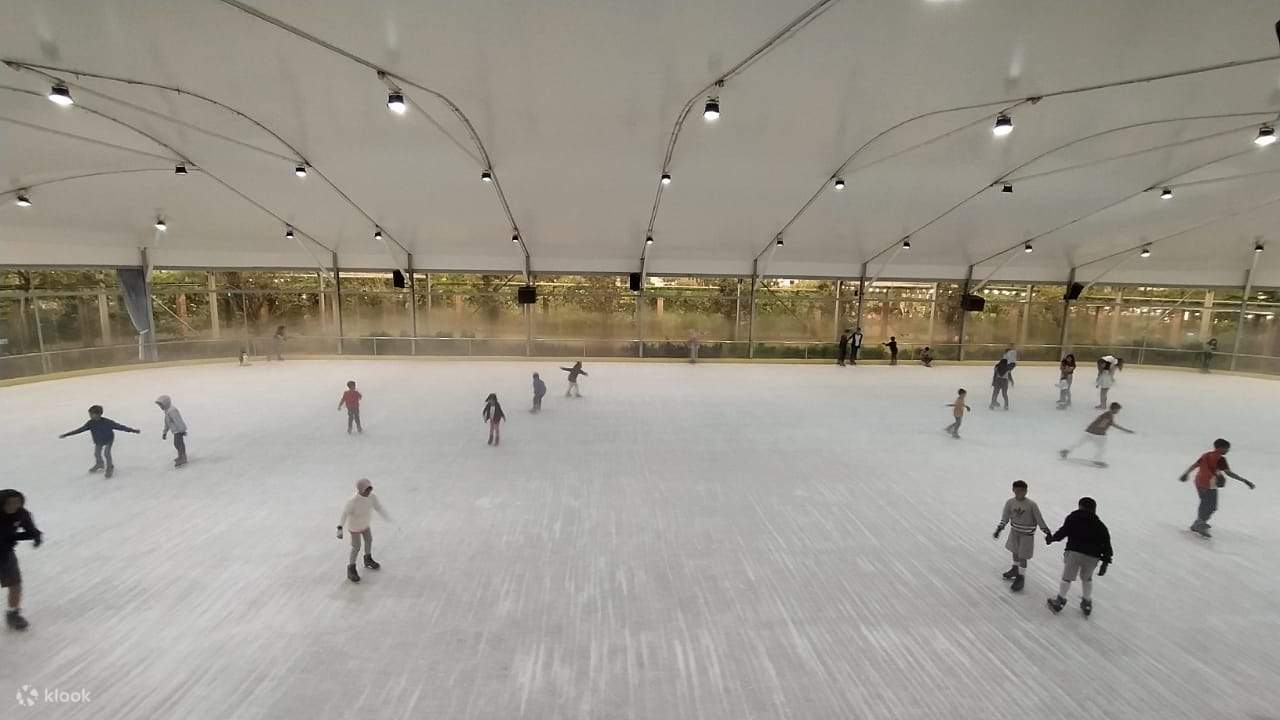 Tiket Gardenice Skating Rink di Paris Van Java Bandung - Klook Indonesia
