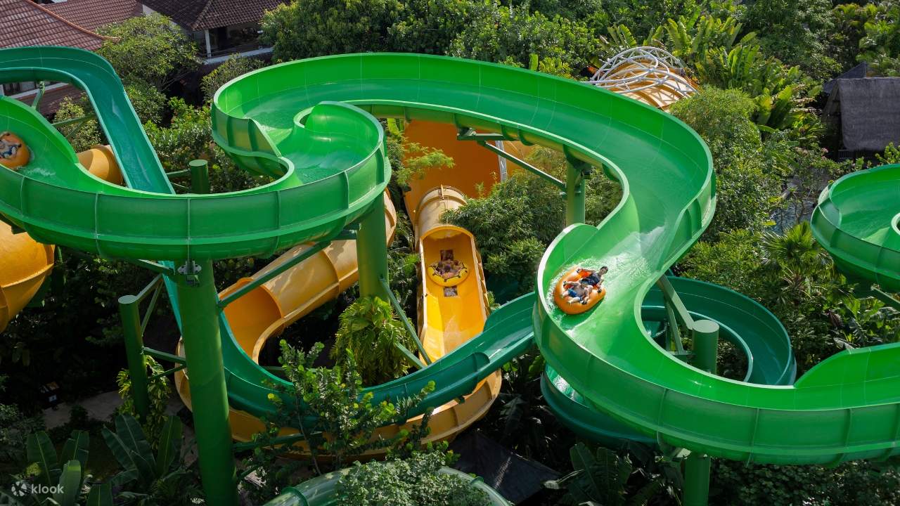 Waterbom-Rutschenanlage