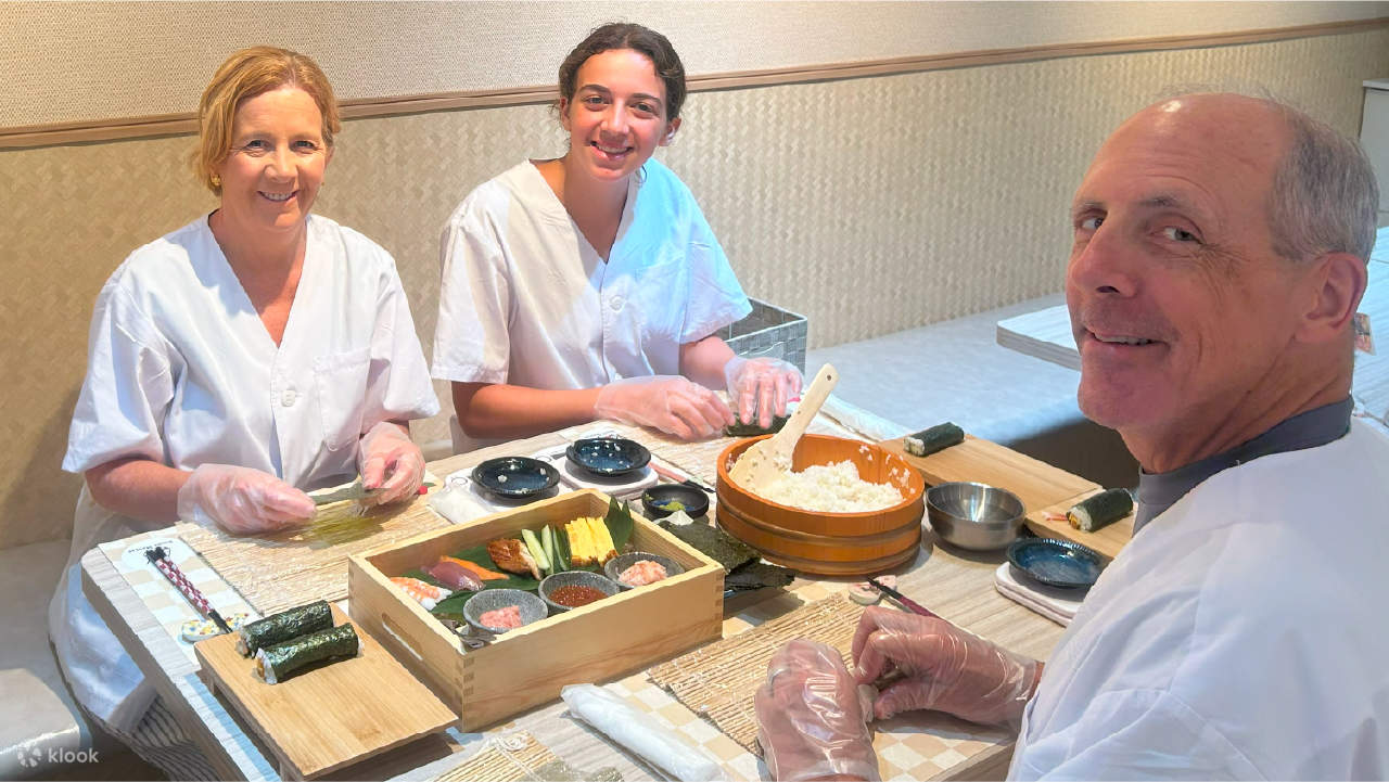 Werde zum Sushi-Meister in Namba! Buchungen am selben Tag willkommen!