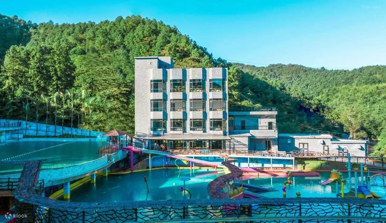 Pakej penginapan di Qingyuan Bijia Mountain Ju Forest Resort Hotel