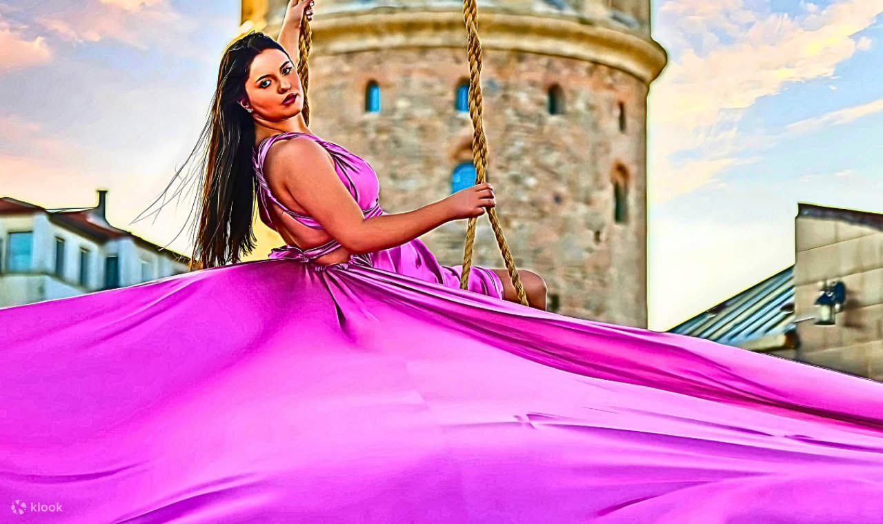 Rooftop Galata: Фотосессия в летящем платье