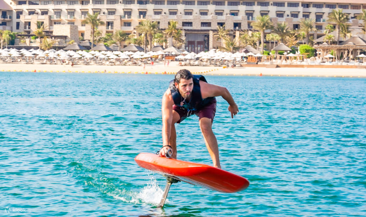 E-Foil Lesson Palm Jumeirah