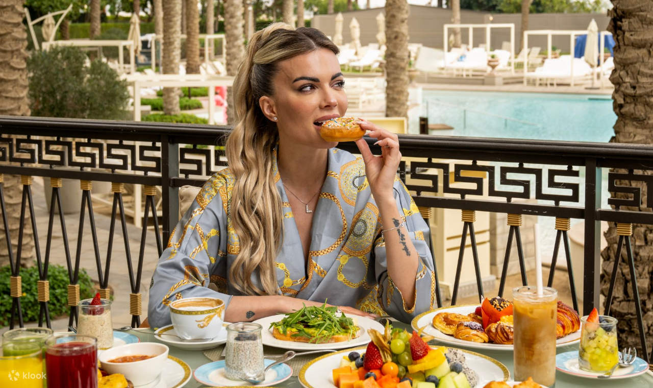 Savourez des plats artisanaux préparés avec passion et présentés avec une précision artistique