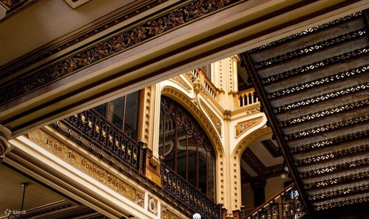 Gucci精湛工艺与隽永创意尽现，细腻刺绣华丽登场