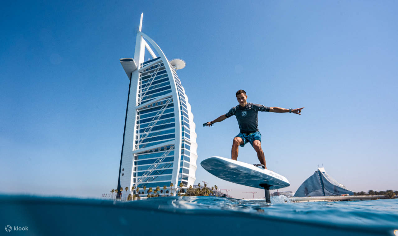 E-Foil Lesson Palm Jumeirah