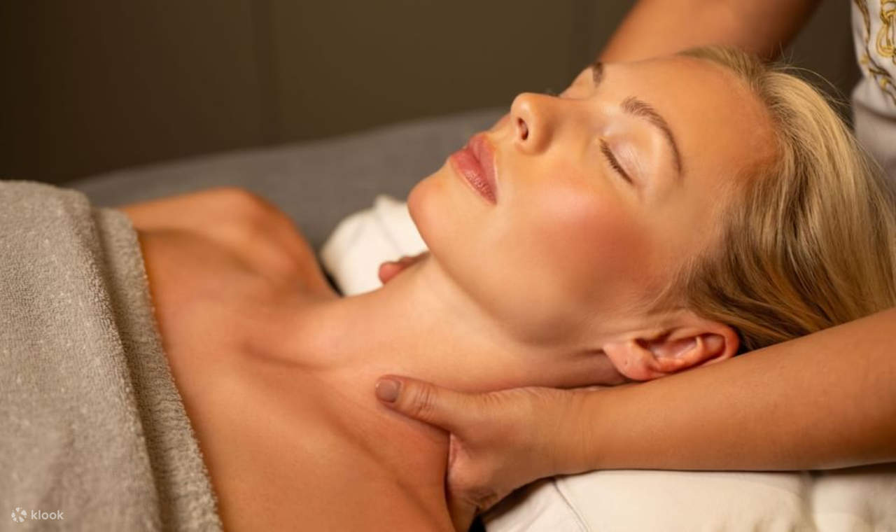 Découvrez une harmonie culinaire où les techniques modernes rencontrent les influences méditerranéennes classiques en toute fluidité