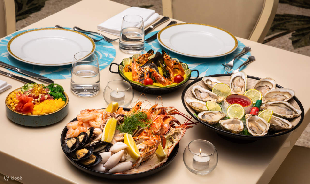 Célébrez les occasions spéciales avec une cuisine conçue pour la sophistication et le plaisir sensoriel