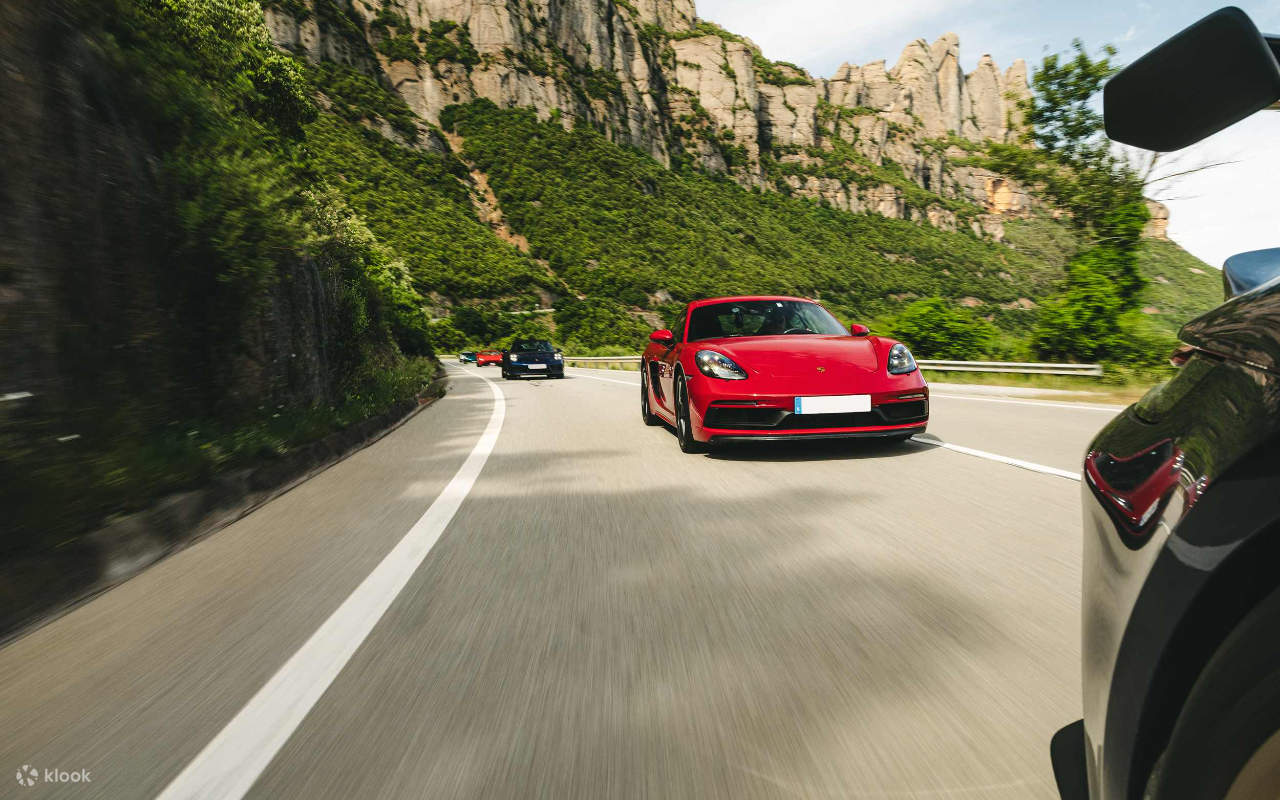 Experiencia de conducción de supercoche a la montaña de Montserrat