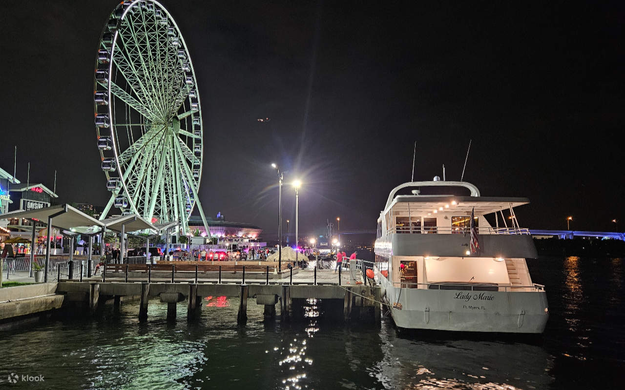 New Year's Eve Fireworks Cruise in Miami