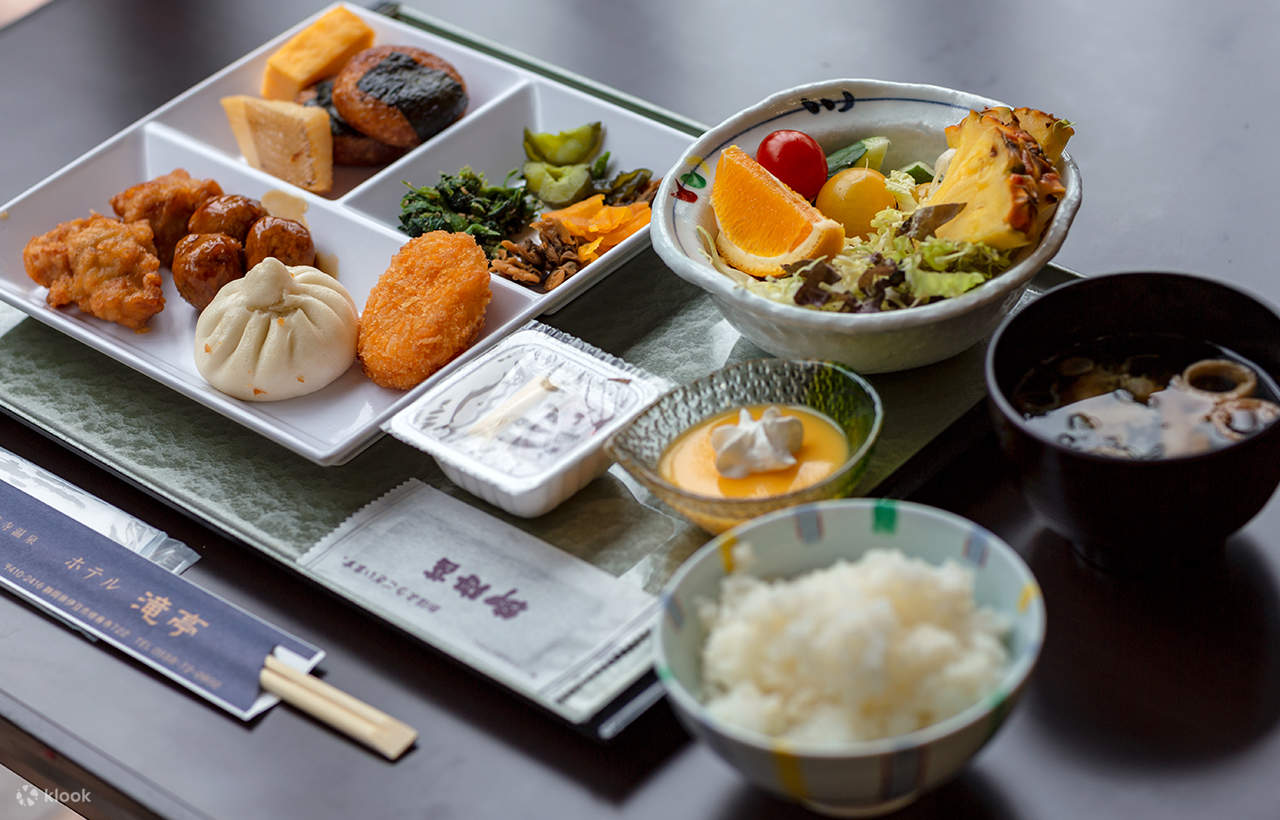 Mount Fuji, Hakone, Kamakura, Izu, popular checkin spots, and hot