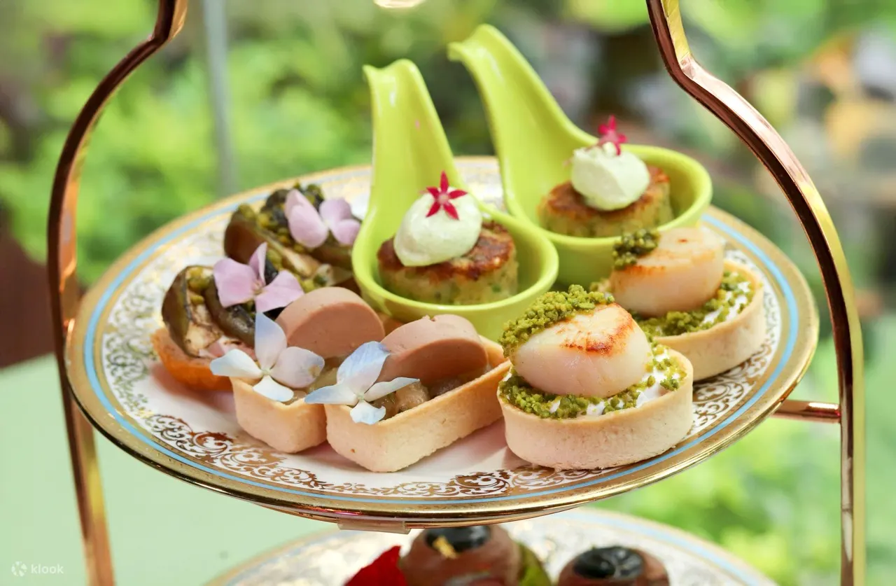 Hotel Alexandra Cafe A | Brunch Buffet, Lunch Buffet, Dinner Buffet, Afternoon Tea Set