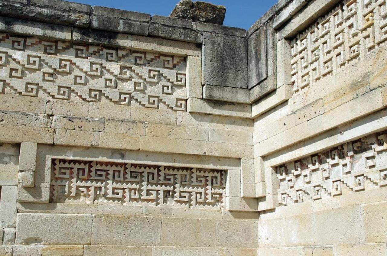 Langkau barisan dan lawati Mitla