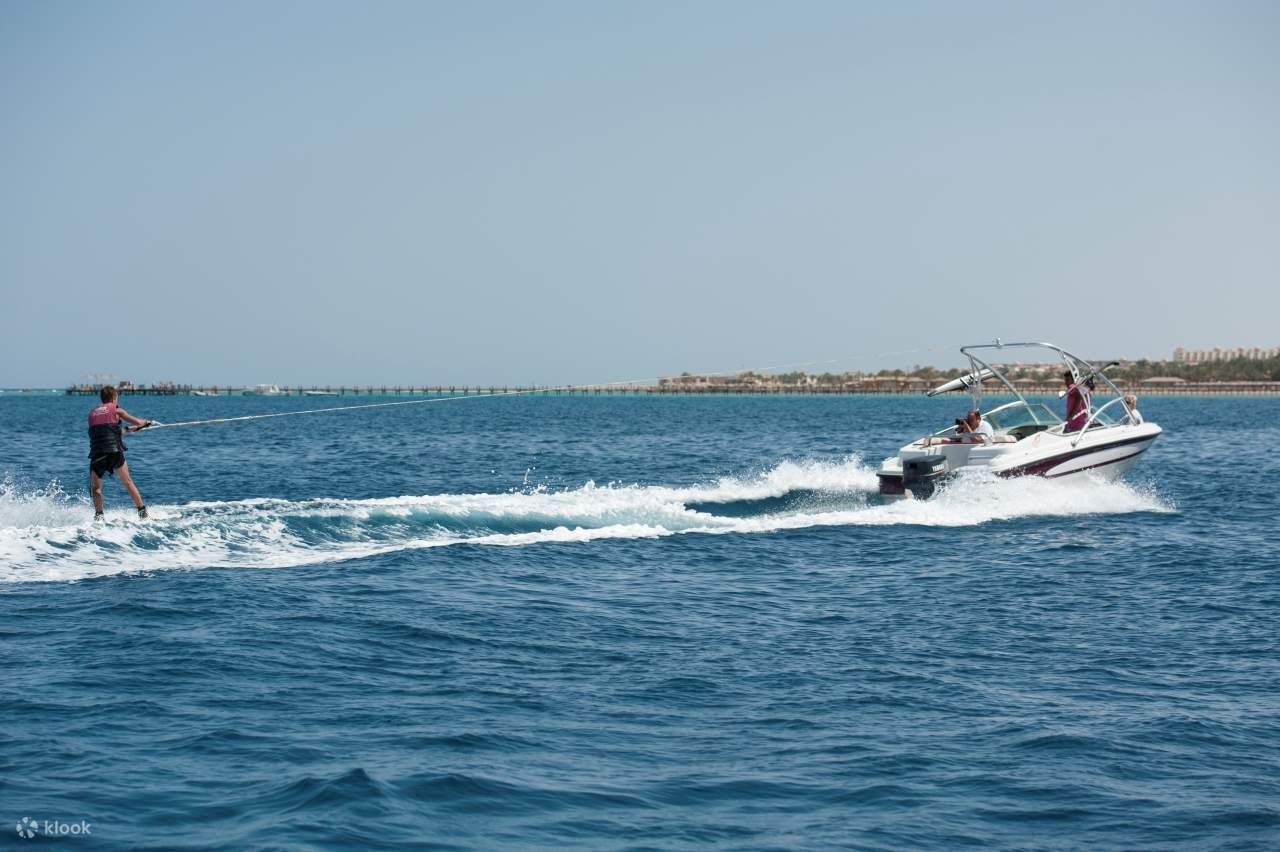 水上スキー＆サブウィングアドベンチャー（専用送迎付き） - フルガダ