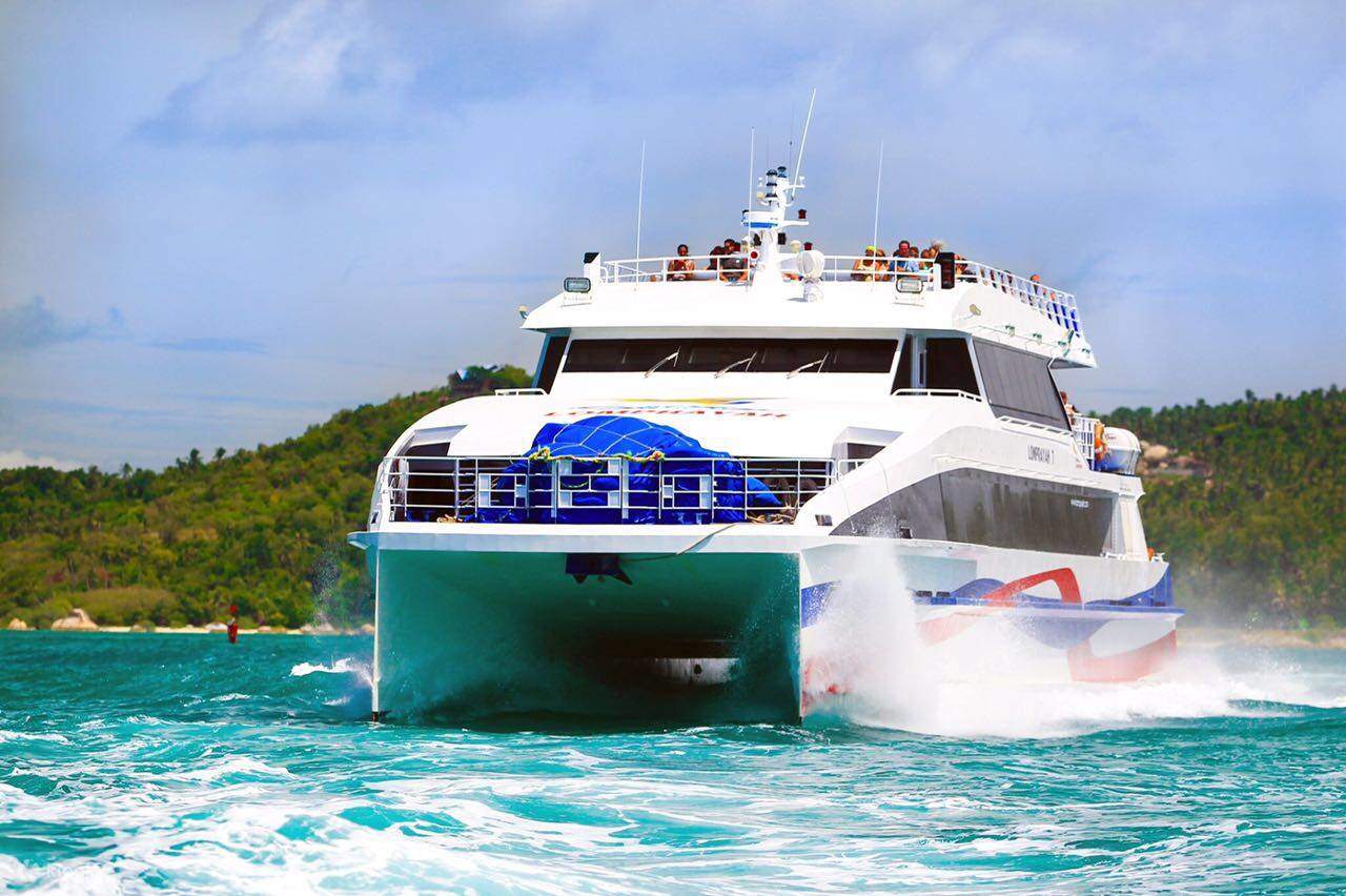 บัตรคอมโบโดยสารเรือเฟอร์รี่และรถบัสระหว่างสุราษฎร์ธานีและเกาะเต่า