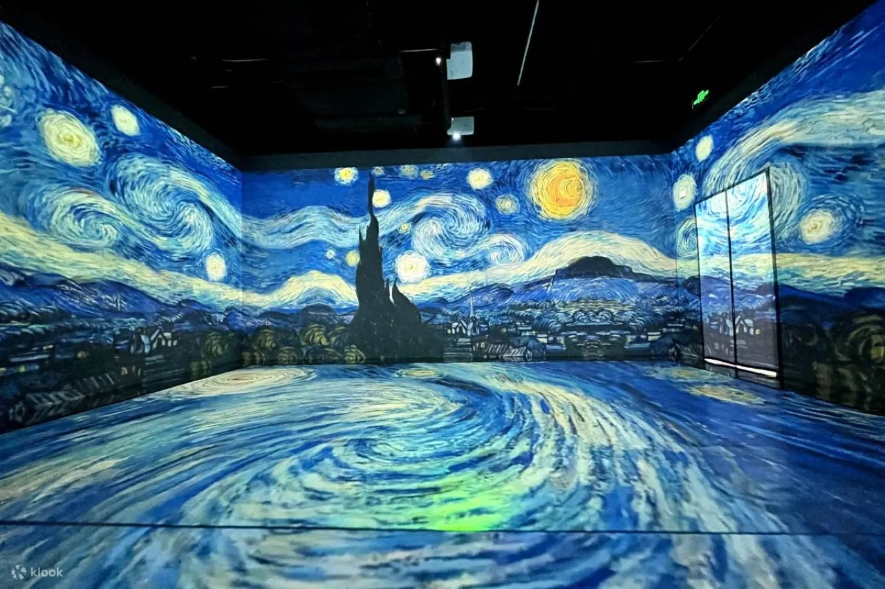 梵高星空艺术馆(青岛万达广场店)