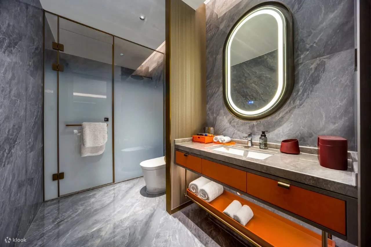 ห้องพักเตียงใหญ่หรูหราวิวเมือง