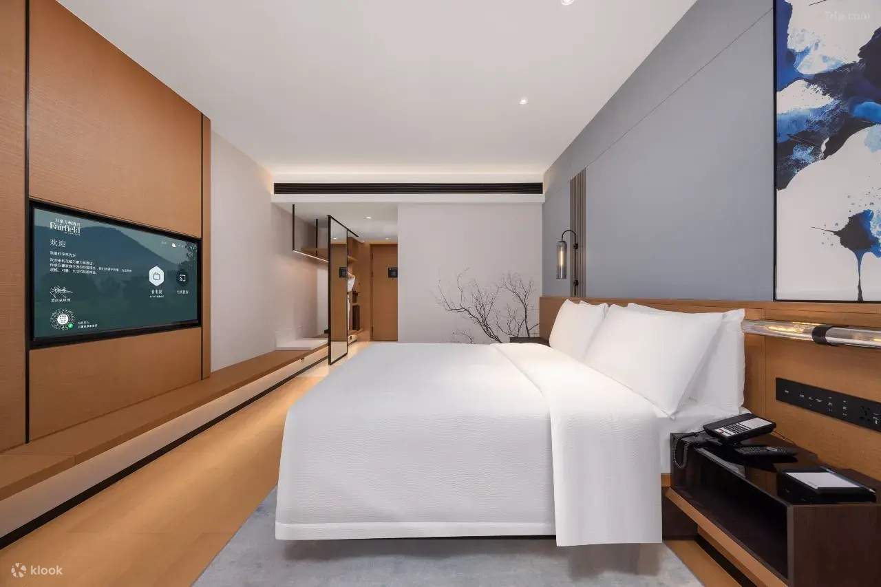 スーペリアキングサイズベッドルーム