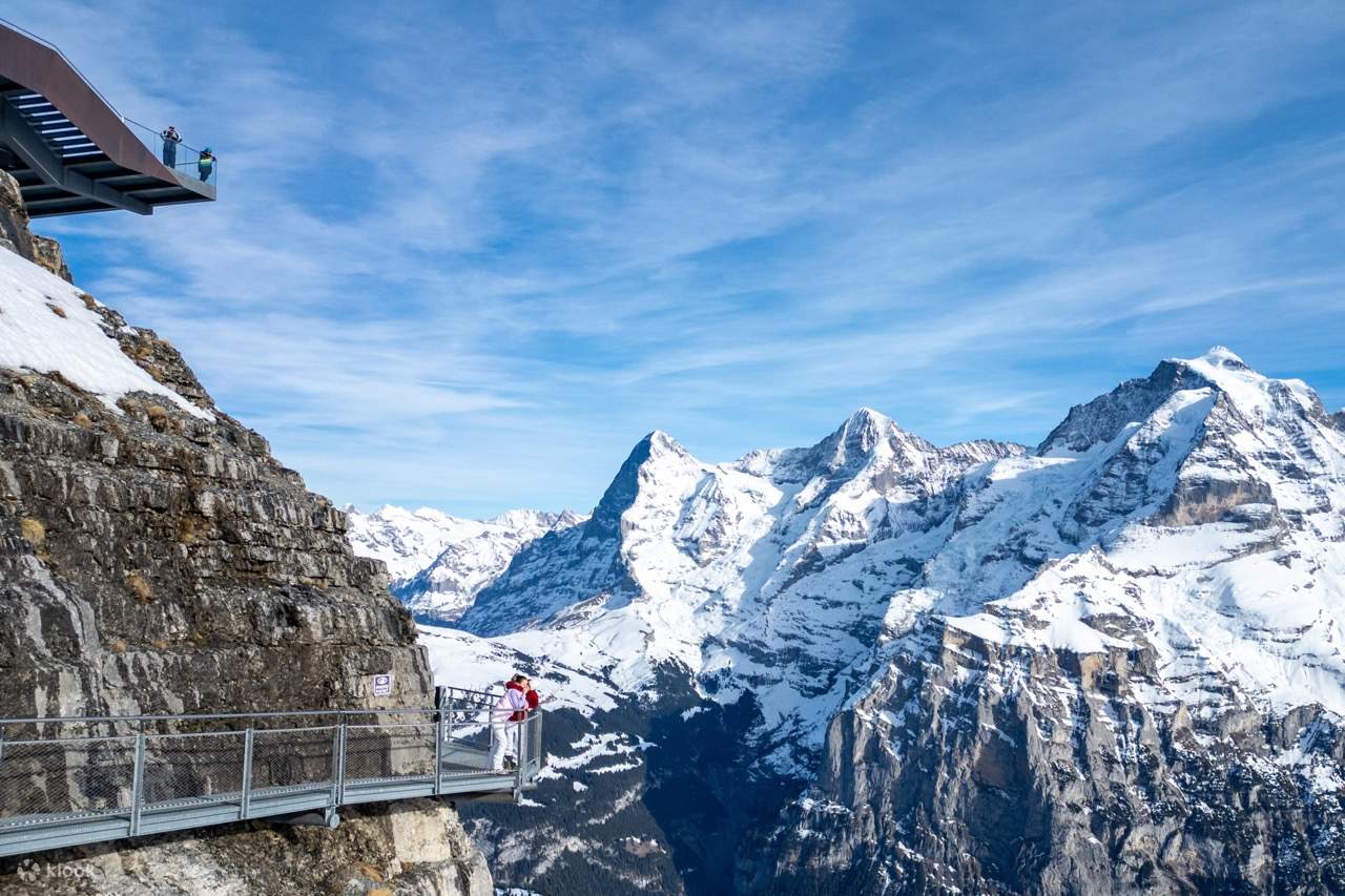 ラウターブルンネンのシルトホルン ピッツ グロリア チケット