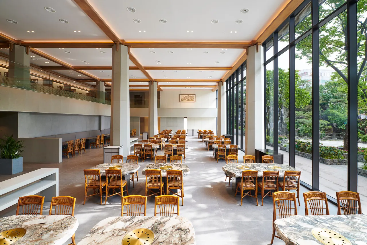 首尔高级韩国烤肉餐厅餐桌预订