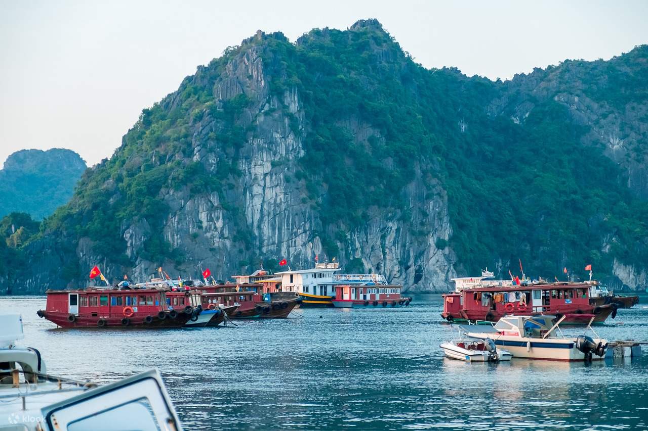 Ha Noi Private Transfer to Ha Long Bay
