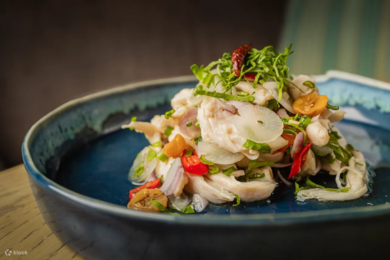 Yum Gai Sen（鸡胸肉丝，茄子，芹菜）