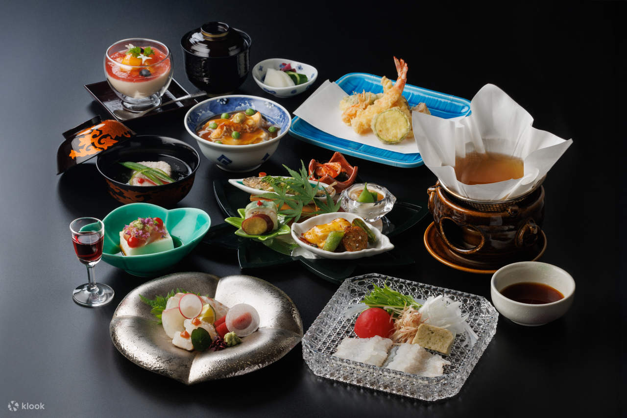 神戸牛すき鍋•天ぷら懐石コース（ワンドリンク付）