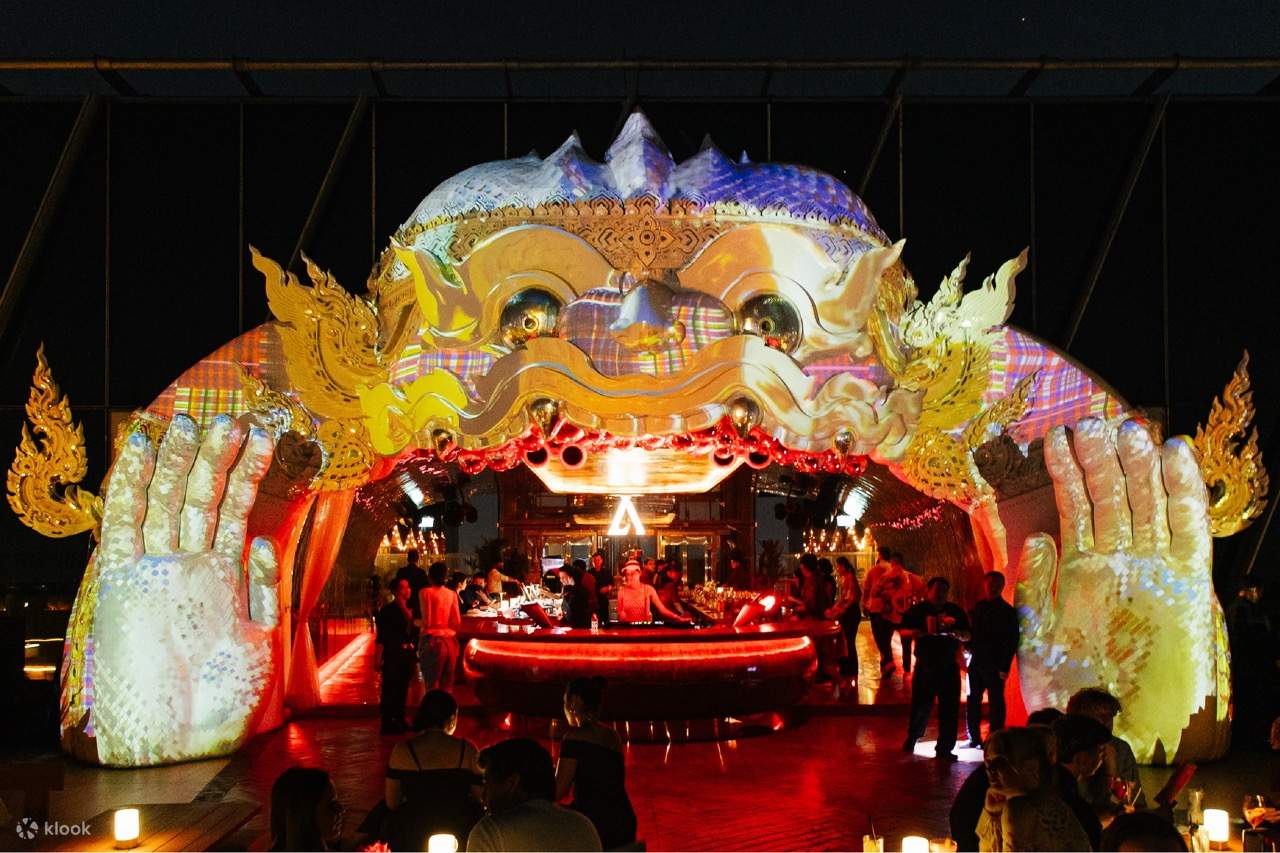 Seni yang mengasyikkan pada Arca Hanuman