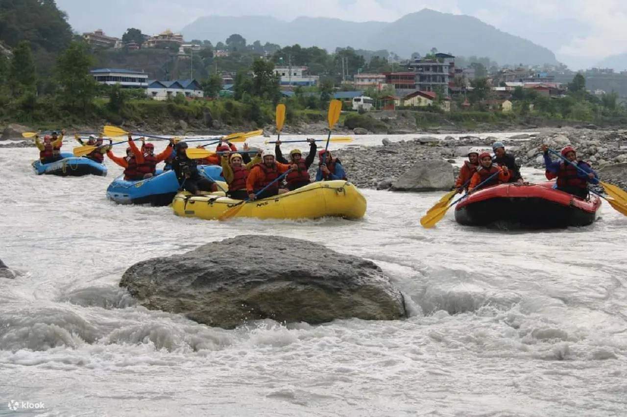 Aventura de rafting en aguas bravas del Trishuli desde Katmandú