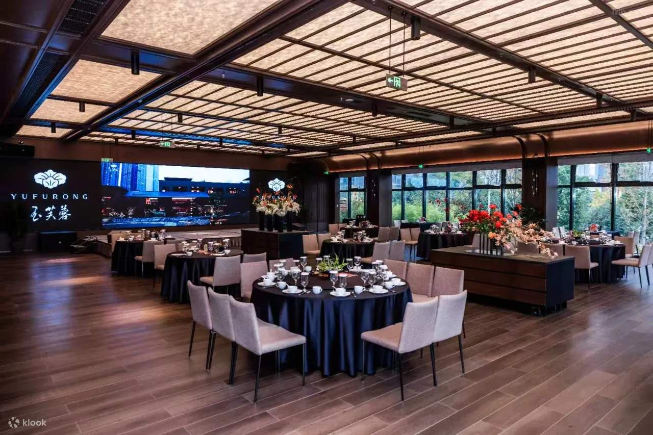 Unterkunftspaket im Wellesley Hotel am Meixi-See in Changsha