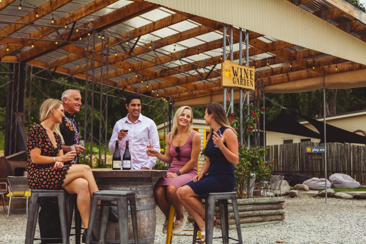 группа посетителей