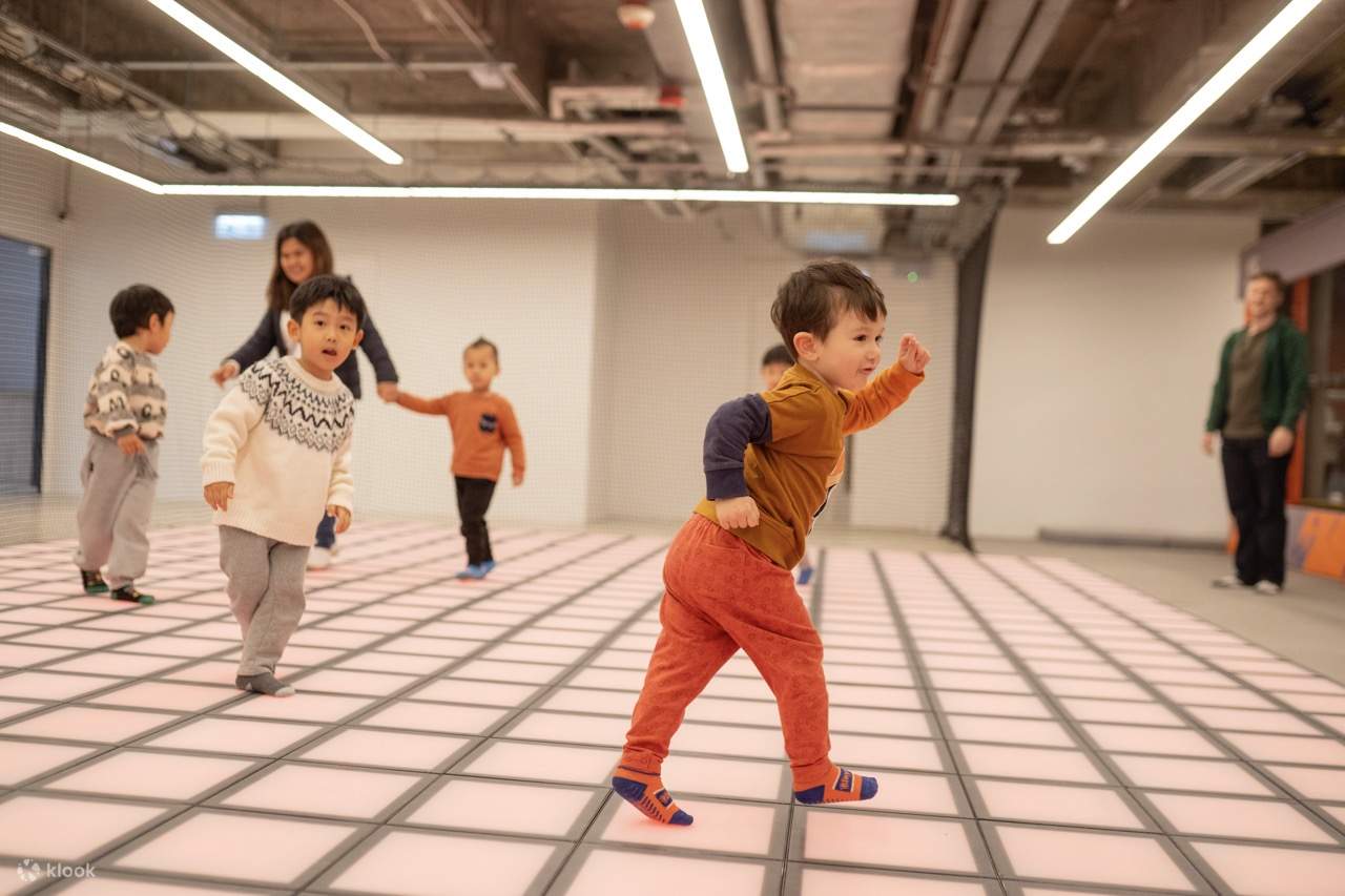 MOSKIDDOチケット｜3万フィートの子供向け共同遊び空間、香港最長の子供向け忍者道｜黄竹坑